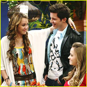 miley-cyrus-simon-curtis.jpg